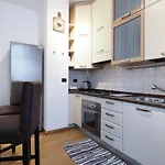 Lägenhet Primopiano - Via Pavia Milano